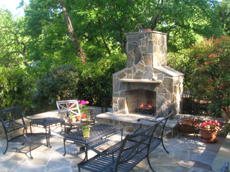 Outdoor fireplace Northern Virginia Cecco