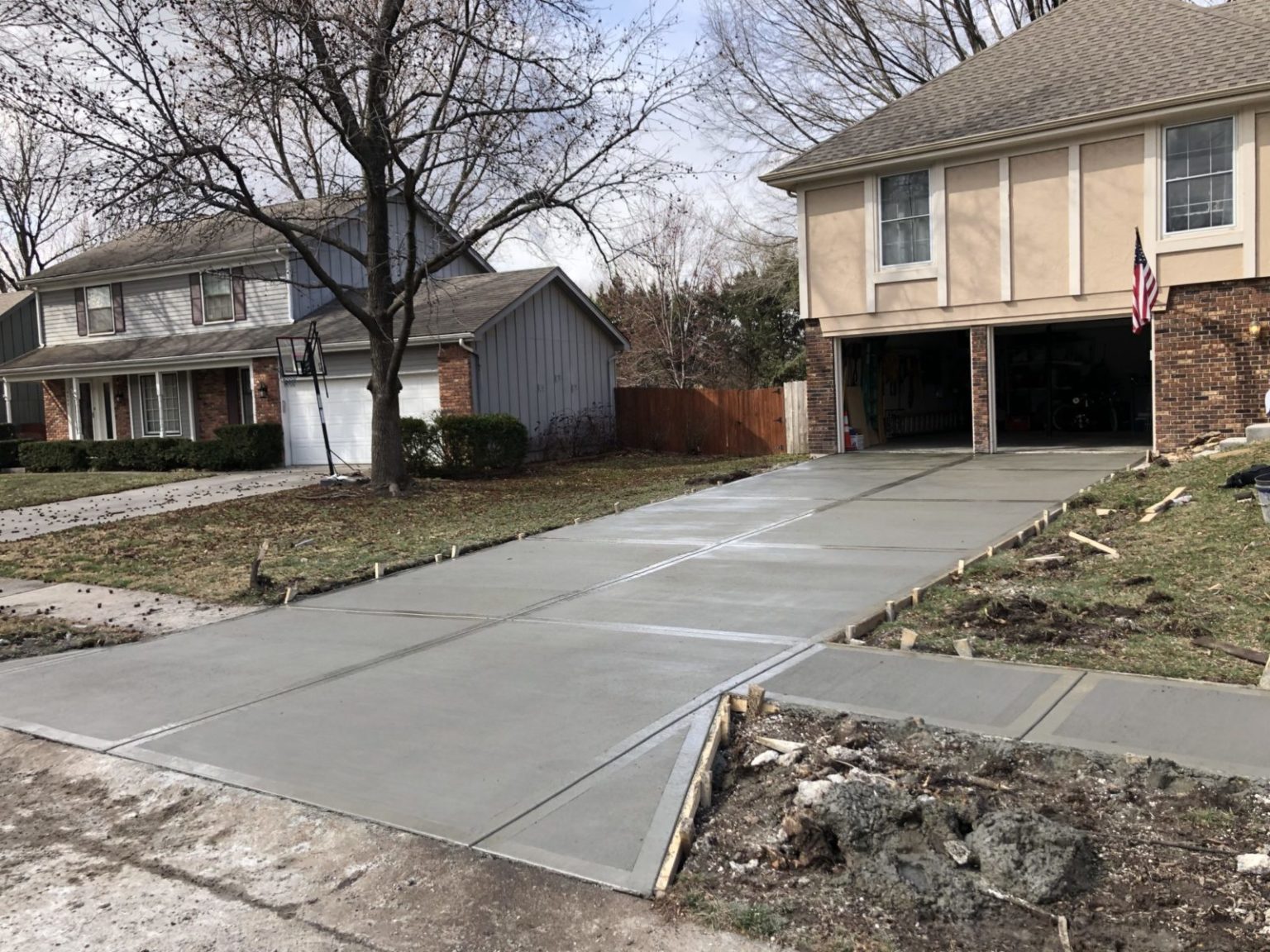 concrete driveway installation process 1536x1152 1