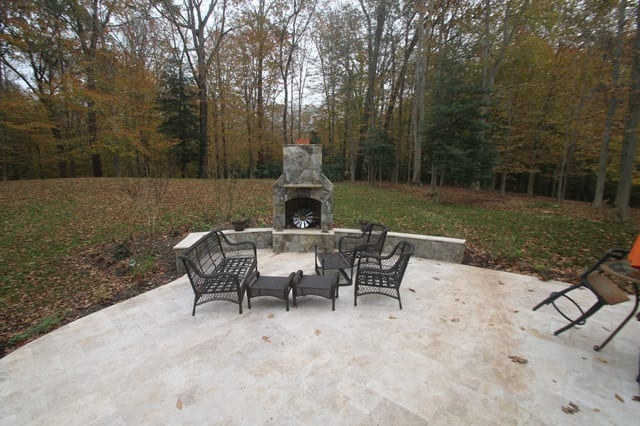 Custom patio and outdoor living space construction in Fairfax Station